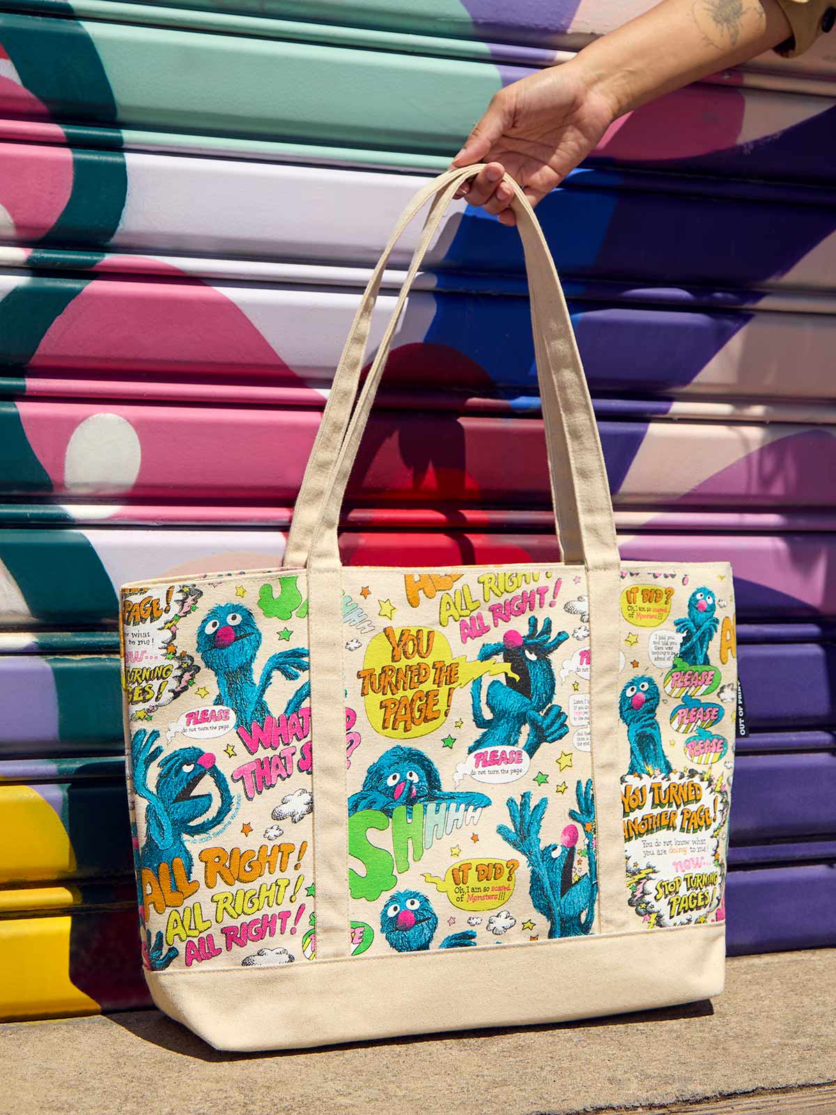 Sesame Street - The Monster at the End of This Book large zippered tote - Image 2