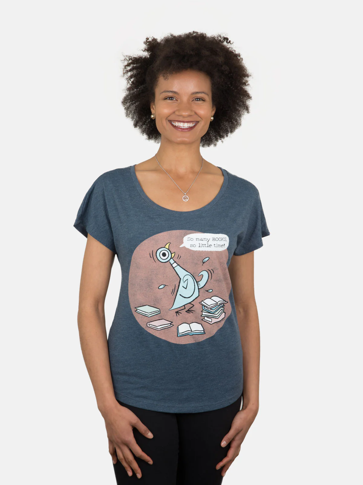The Pigeon: So Many Books Women’s Relaxed Fit T-Shirt - Image 2